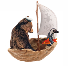 Bär in Nussschale 