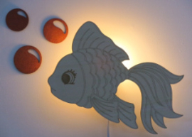 Houten wandlamp vis