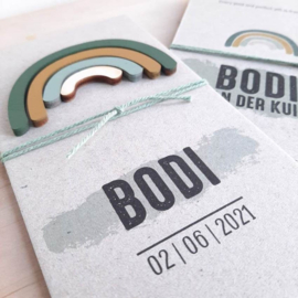 Geboortekaartje van karton - Regenboog Jongen | Prijs vanaf: