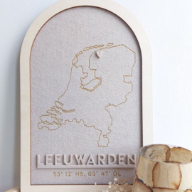 Woonplaats Nederland 3D hout en vilt met lijst boog