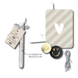 Giftset pen met naam in reageerbuisje  Juf