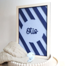 Kinderkamerdecoratie met strepen van hout en vilt met naam | Gepersonaliseerd