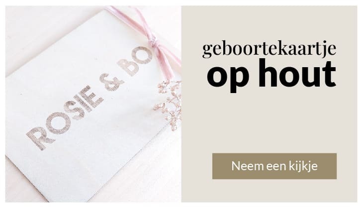 Geboortekaartje op Hout