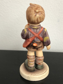 Originele Hummel 435 3/0 Schleckerle / Delicious 10 cm TMK-7