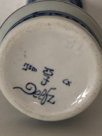 de Porceleyne Fles: Delft Blauwe Vaas jaarletters CX=1978 schilder JSM hoog 13 cm