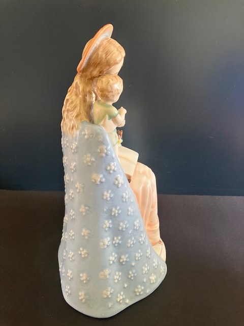 VERKOCHT Originele Hummel 10/1 Blumenmadonna / Flower Madonna 21 cm hoog TMK-2 1950-1959