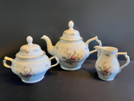 Rosenthal porselein: Sanssouci Roomstel suikerpot 13 cm hoog en 16 cm breed / melkkannetje 10 cm hoog