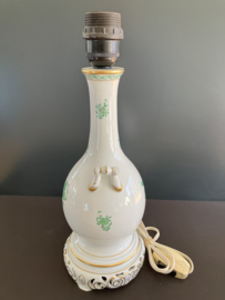 Herend porselein: Grote lamp met kap 6436/AV  Apponyi Groen hoogte met kap 49 cm