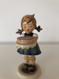Originele Hummel 541 Selbst Gebacken / Sweet As Can Be 11 cm TMK-7 1991-2000 incl. doos