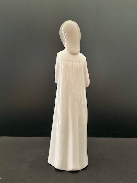 NAO Lladro porselein:  Devotion / Devoción hoog 20 cm