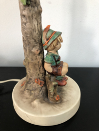 Originele Hummellamp 224/II Vaters G'scheitester / Wayside Harmony 24 cm hoog TMK-6 1979-1991