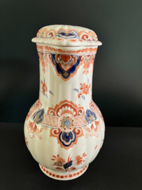 Porceleyne Fles Pijnacker: grote Chocoladekan met deksel G7 hoog 26 cm diameter buik 15 cm DK=1991 APR Mw.A.Pronk 1972-1971 en 1980-1996