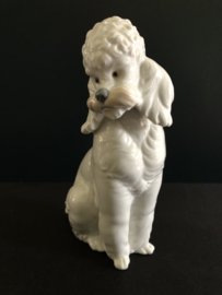 VERKOCHT NAO Lladro porselein:  Zittende poedel 16 cm hoog