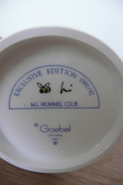 Originele Hummel 485 Gift From A Friend / Aus nachbars Garten 14 cm Goebel