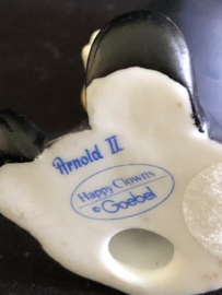 Goebel porselein: Happy Clowns Fido 7 cm hoog / Arnold II 8 cm hoog / Charly II 7 cm hoog