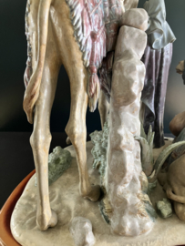 VERKOCHT Lladro porselein: Desert People / Hombres del Desierto ontwerper S.L. Salvador Furió / schilder J. Ruiz 1982-1992 hoog 53 cm matte uitvoering 010013555 Lim.Edit. 351/750