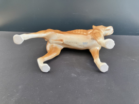 Goebel porselein: Boxer hoog 19 cm lang 20 cm glans nummer 30 617 18