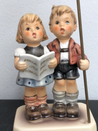Originele Hummel 790 Zum 20. Geburtstag / Celebrate With Song 15 cm TMK7