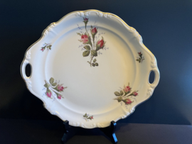 Rosenthal porselein: Pompadour met relief grote Gebaksset schaal doorsnede 30 cm met 12 gebaksbodjes doorsnede 16 cm