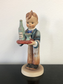 Originele Hummel 154/0 Herr Ober / Waiter 15 cm TMK-5 1972-1979