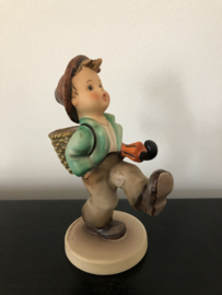 Originele Hummel 79 Hinaus in die Ferne / Globe Trotter TMK-7 1991-2000 (2)