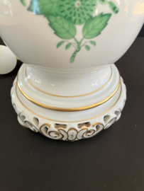 Herend porselein: Grote lamp met kap 6436/AV  Apponyi Groen hoogte met kap 49 cm