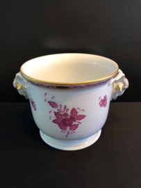 Herend poprselein: cachepot met ramskoppen 7283/AP Apponyi Rood hoog 14 cm doorsnede 17 cm