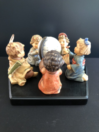 Originele Set 'Millennium Collection' Hummelfiguren uit 5 continenten
