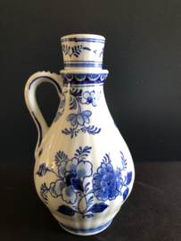 de Porceleyne Fles Delfts Blauw olieflesje 1037 hoog 15 cm DH=1988 schilder JSM Mw JWC Smit 1978-1991