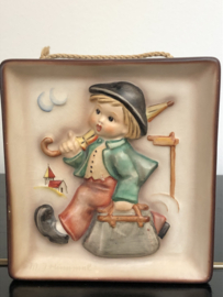 Hummel 92 Wandbild Wanderbub / Wall Plaque Merry Wanderer 13x14 cm TMK-4 1964-1972