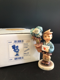 Originele Hummel 539 Eine gute Nachricht / Good News 11,5 cm TMK-7 1991-2000 125-jarig bestaan incl. doos