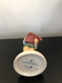 GRATIS BIJ BESTEDING VAN €80,00 OF MEER (max. 1 pp) Originele Clubhummel 2087/B ABC Stunde / Honor Student 10 cm TMK-8 2000-heden