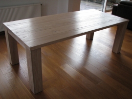 Eettafel Granti van eikenhout