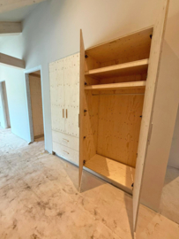 Inbouw maatwerkkast | Fins vuren underlayment