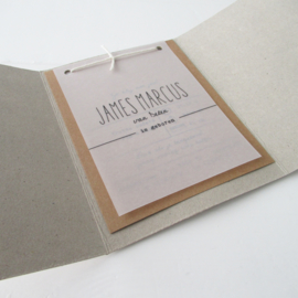 Geboortekaart grijsboard pocketfold James