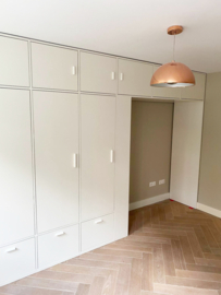 Maatwerkkast | MDF geverfd in beige tint