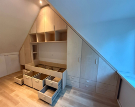 Maatwerk bed kast zolder | Berken Multiplex