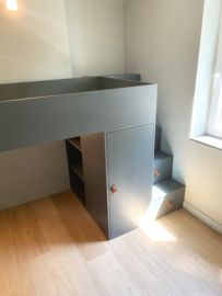Hoogslaper met kasten | mdf geverfd