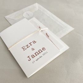 Trouwkaart pocketfold Ezra & Janne biotop | kalkpapier