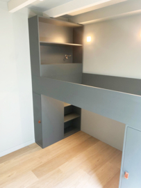 Hoogslaper met kasten | mdf geverfd