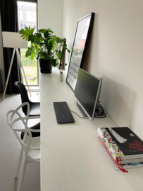 Zwevend bureau XXL | Fins vuren geverfd