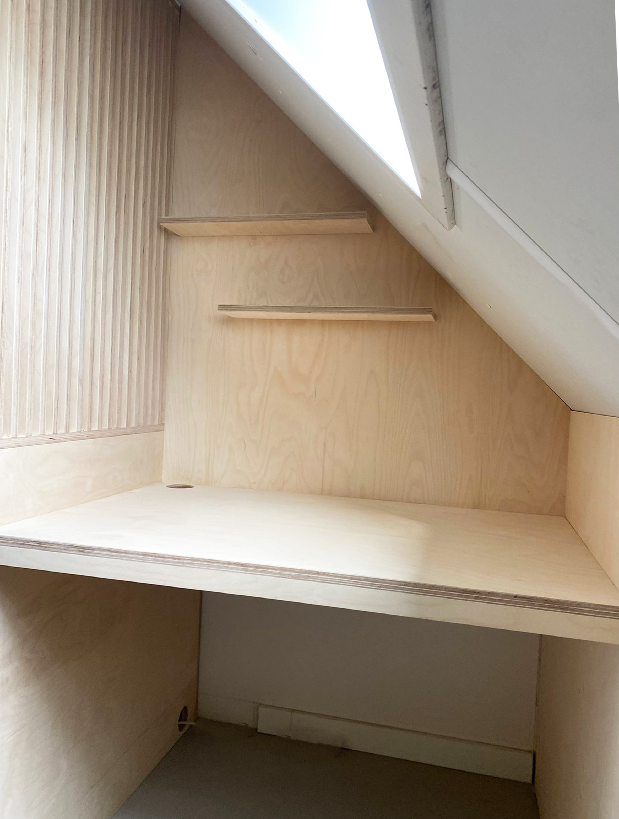 Maatwerk bed, kast en bureau | Berken Multiplex