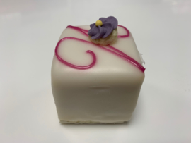 Witte glazuur Petit Four