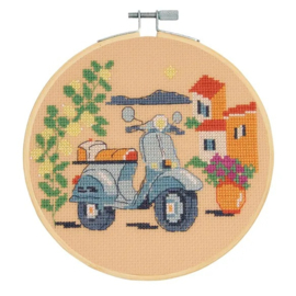 DMC Kruiststeek kit Blauwe Vespa 15cm