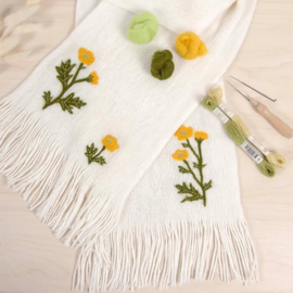 DMC Vilt boek - Floral embellishment