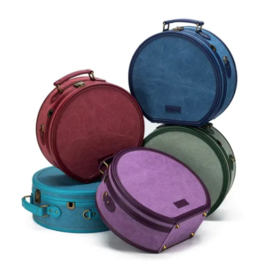 Della Q Hat Box