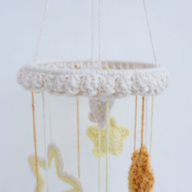 DIY Haakpakket Mobiel met Sterren Kailua Almond