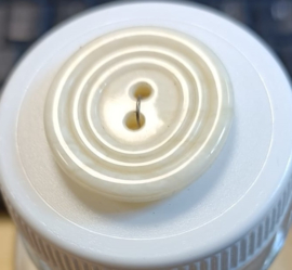 Knoop creme/off white 25mm