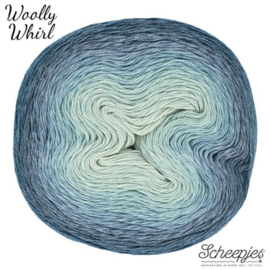477 Woolly Whirl Bubble Gum Centre