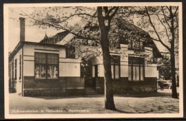 HELLENDOORN, Volkssanatorium te Hellendoorn, Hoofdingang. Gelopen kaart.